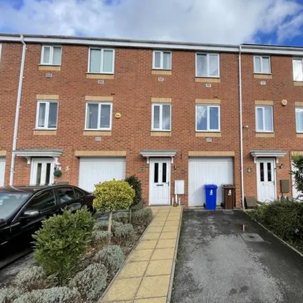 Buy this 4 bed townhouse on Balata Way in Stretton, DE13 0TY