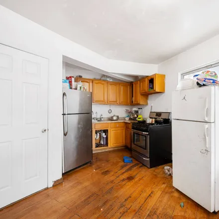 Image 7 - Central Avenue, Myrtle Avenue, New York, NY 11237, USA - Townhouse for sale