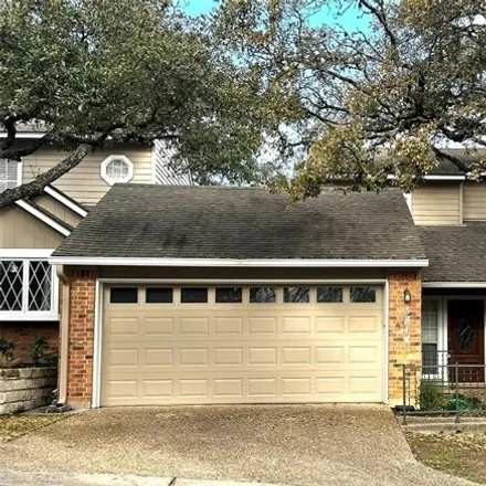 Rent this 3 bed condo on 3814 Williamsburg Circle in Austin, TX 78731