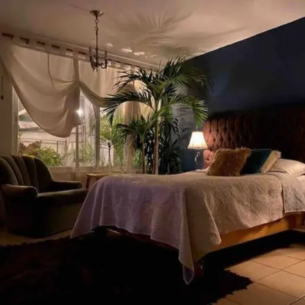 Buy this 8 bed house on Segunda Cerrada del Jaral 16 in Colonia Segunda Del Moral, 01700 Santa Fe
