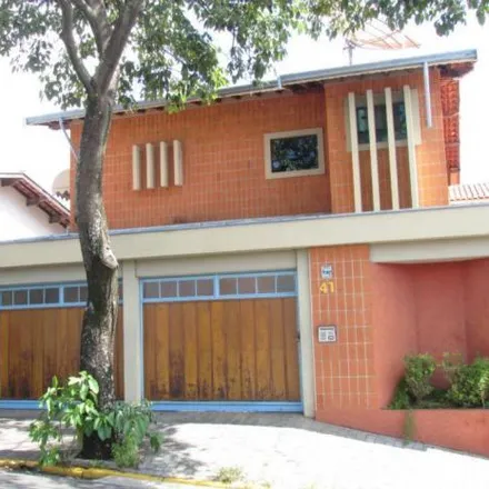 Buy this 4 bed house on Rua Barão de Valença in Vila Rezende, Piracicaba - SP