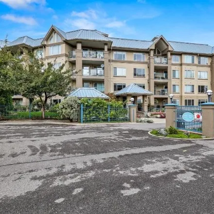 Image 2 - 950 Lorne Street, Kamloops, BC V2C 1W0, Canada - Townhouse for sale