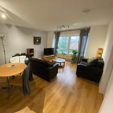 Image 2 - Welton Grove, Leeds, LS6 1ES, United Kingdom - Apartment for rent