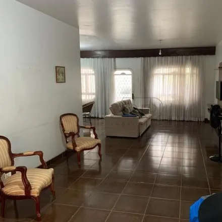 Buy this 4 bed house on Rua Saldanha Marinho in Vila Independência, Piracicaba - SP