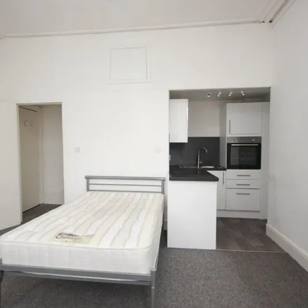 Image 3 - Besp-Oak Furniture, Hill Street, Coventry, CV1 4AJ, United Kingdom - Apartment for rent
