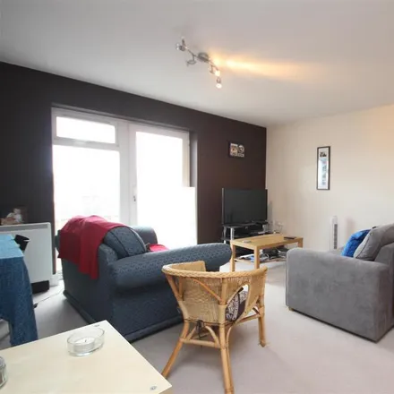 Image 2 - Austen House, Station View, Guildford, GU1 4AX, United Kingdom - Apartment for rent