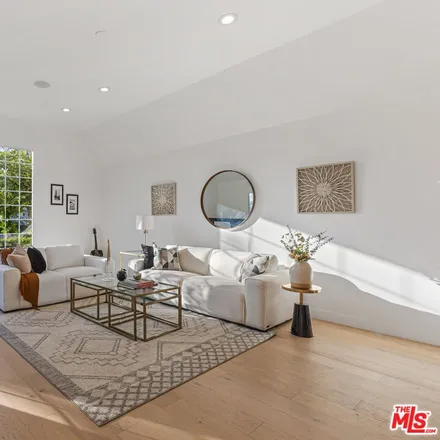 Image 4 - 324 South Canon Drive, Beverly Hills, CA 90212, USA - House for sale