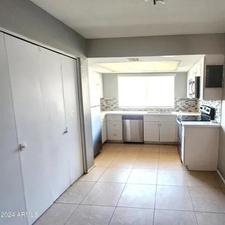 Image 3 - 1548 West Sahuaro Drive, Phoenix, AZ 85021, USA - Apartment for rent