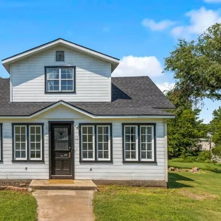 Buy this 4 bed house on 482 South Mill Street in Grove, OK 74344