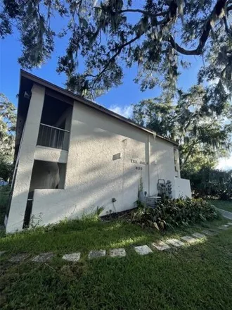 Rent this 2 bed condo on 669 Avenue F Northwest in Winter Haven, FL 33881