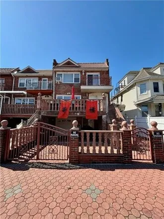 Image 2 - 1858 84th Street, New York, NY 11214, USA - House for sale
