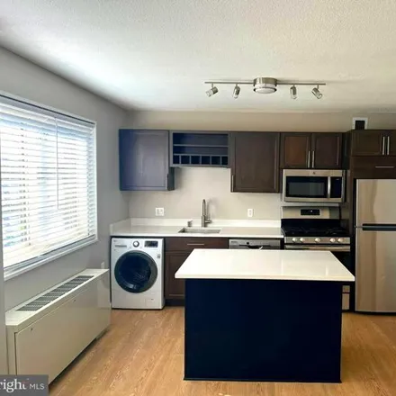 Image 9 - Takoma Overlook, 7333 New Hampshire Avenue, Takoma Park, MD 20912, USA - Apartment for rent