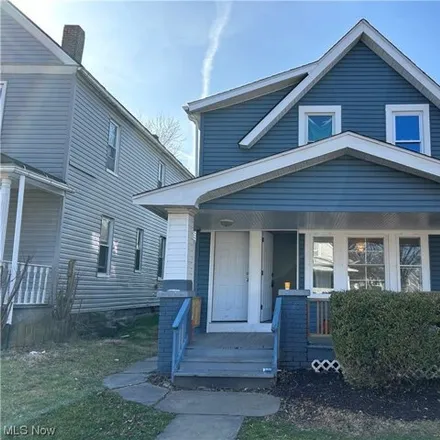 Rent this 3 bed house on 3138 West 70th Place in Cleveland, OH 44102