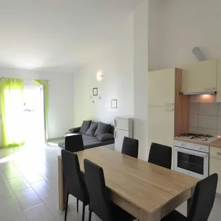 Rent this 2 bed apartment on 23243 Maslenica