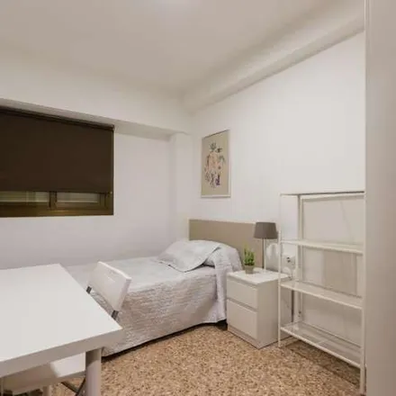 Image 4 - Carrera de Malilla, 46026 Valencia, Spain - Apartment for rent