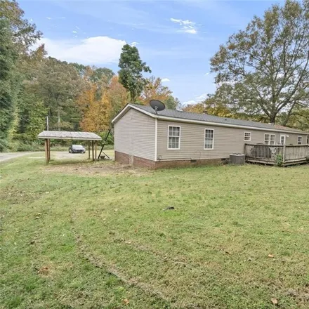 Image 3 - 128 Beaver Brook Road, Statesville, NC 28677, USA - House for sale