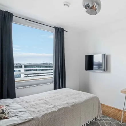 Rent this 4 bed room on Green Levels in Tübinger Straße, 80686 Munich