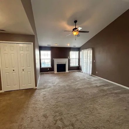 Image 3 - 42744 Saal Road, Sterling Heights, MI 48313, USA - Apartment for rent
