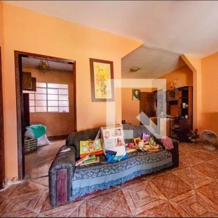 Buy this 2 bed house on Rua Osvaldo de Souza in Dom Bosco, Belo Horizonte - MG