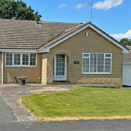 Buy this 3 bed house on Rossett Avenue in Harrogate, HG2 9NA