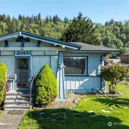 Buy this 3 bed house on 2797 Cherry Street in East Hoquiam, Hoquiam