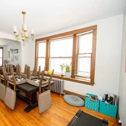 Image 3 - 5051 West Berenice Avenue, Chicago, IL 60634, USA - Apartment for rent