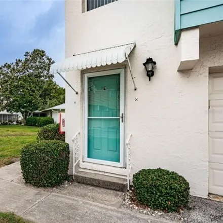 Buy this 1 bed condo on 3870 32nd Avenue South in Saint Petersburg, FL 33711