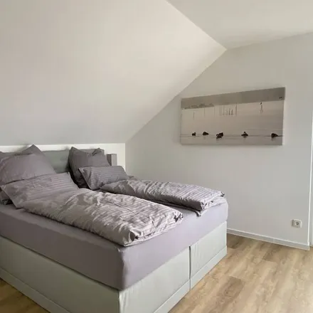 Rent this 4 bed house on Kita "Pusteblume" in Stargarder Straße 32, 17094 Groß Nemerow