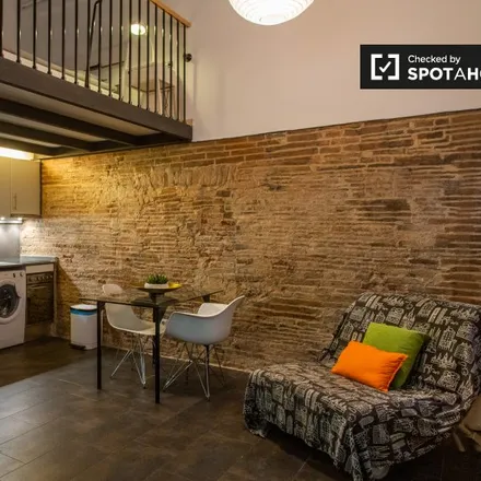 Rent this studio apartment on CSIC in Carrer de les Egipcíaques, 1