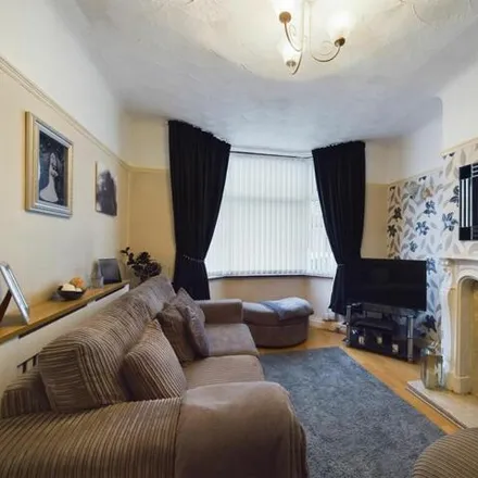 Image 5 - Boxdale Road, Liverpool, L18 5EW, United Kingdom - Townhouse for sale