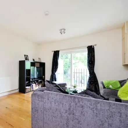 Image 4 - 112-120 Tower Hamlets Road, London, E7 9DB, United Kingdom - Apartment for rent