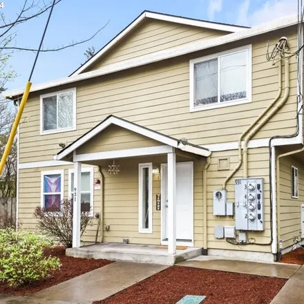Buy this 12 bed house on 931 Northeast 81st Avenue in Portland, OR 97213