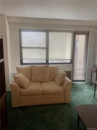 Image 9 - 155 Ferris Avenue, City of White Plains, NY 10603, USA - Apartment for sale