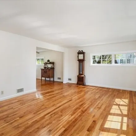 Image 3 - 108 Homewood Avenue, Bryn Mawr Park, City of Yonkers, NY 10701, USA - House for sale