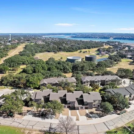 Image 2 - 18801 Nicklaus Drive, Point Venture, Travis County, TX 78645, USA - House for sale