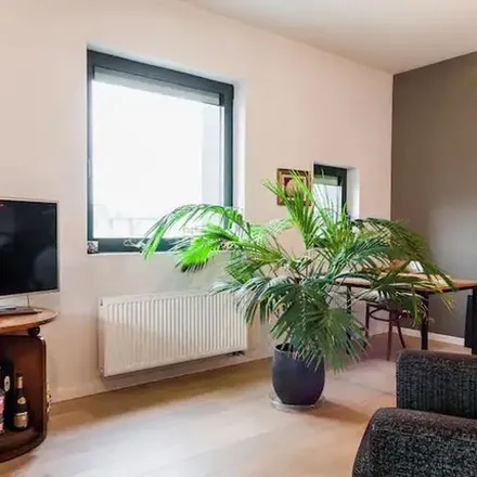 Rent this 3 bed apartment on Lange Van Bloerstraat 119-127 in 2060 Antwerp, Belgium