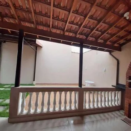 Buy this 2 bed house on Rua Antônio Campos Melo in Quinta das Flores, São José dos Campos - SP
