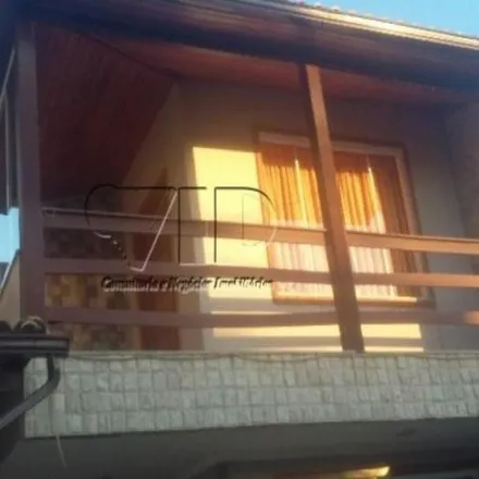 Buy this 6 bed house on Rua das Dálias in Cabo Frio - RJ, 28908-650