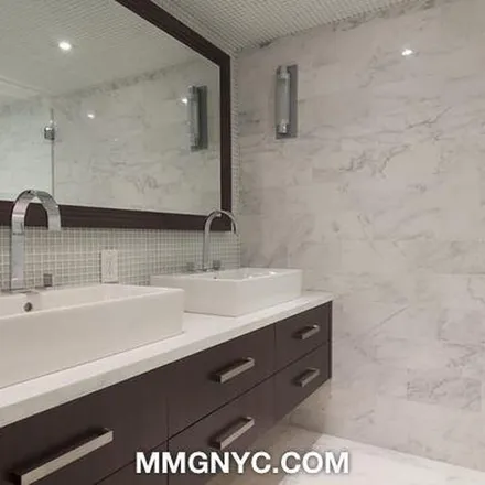 Image 2 - Crystal Pavilion, 805 3rd Avenue, New York, NY 10035, USA - Apartment for rent