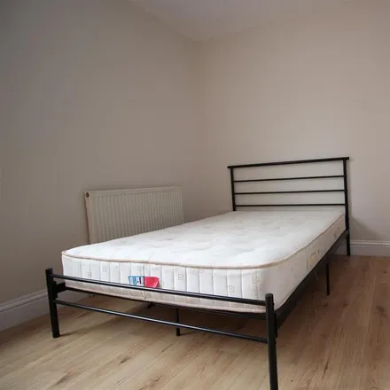 Image 3 - Beaconsfield Road, Leicester, LE3 0FH, United Kingdom - House for rent