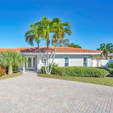 Image 2 - 146 Bayside Drive, Clearwater, FL 33767, USA - House for sale