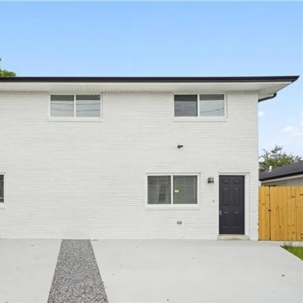 Rent this 3 bed house on 6507 Center Street in Lakeview, New Orleans