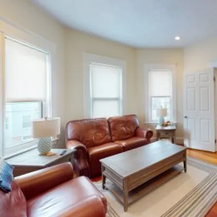 Rent this 4 bed apartment on #1,41 Spencer Avenue in Powder House, Somerville