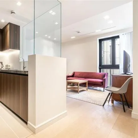 Image 1 - Lincoln Square, 18 Portugal Street, London, WC2A 2AT, United Kingdom - Room for rent