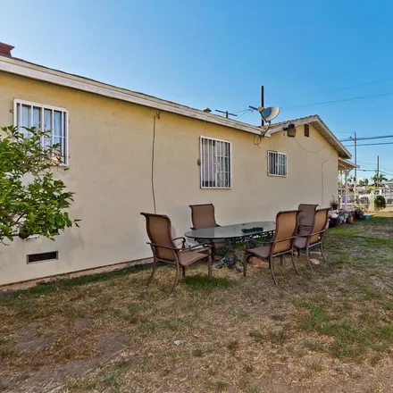 Image 8 - 3934 West 106th Street, Inglewood, CA 90303, USA - Townhouse for sale