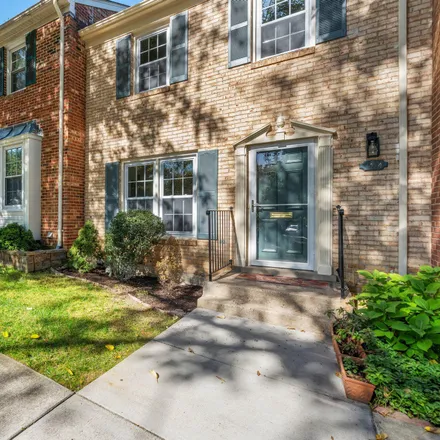 Image 3 - 7416 Chummley Court, Idylwood, Fairfax County, VA 22043, USA - Townhouse for sale