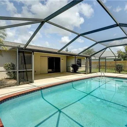 Image 3 - 420 Southeast 14th Street, Cape Coral, FL 33990, USA - House for sale