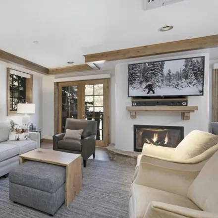 Image 4 - Vail Mountain Lodge, 352 East Meadow Drive, Vail, CO 81657, USA - Condo for sale