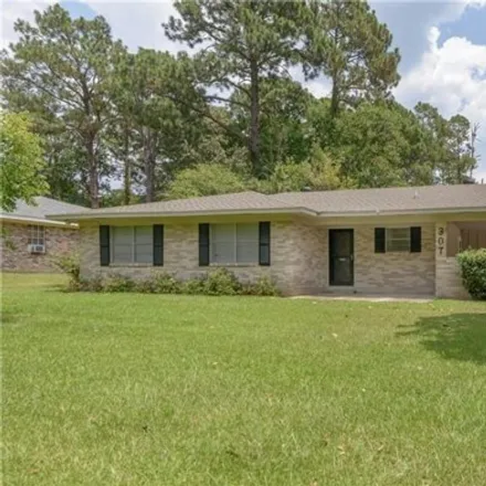 Buy this 3 bed house on 647 Holiday Circle in Rapides Parish, LA 71360