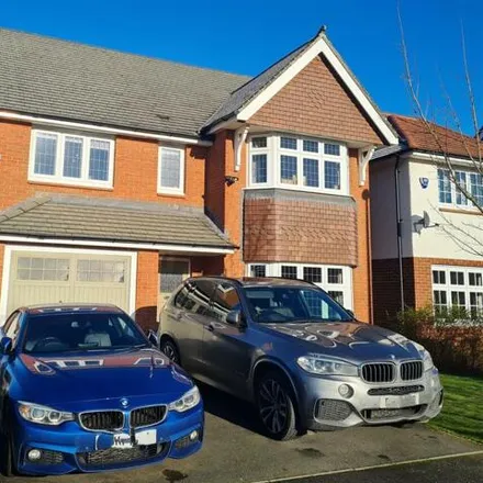 Rent this 4 bed house on Dale Close in Chester, CH3 6ET
